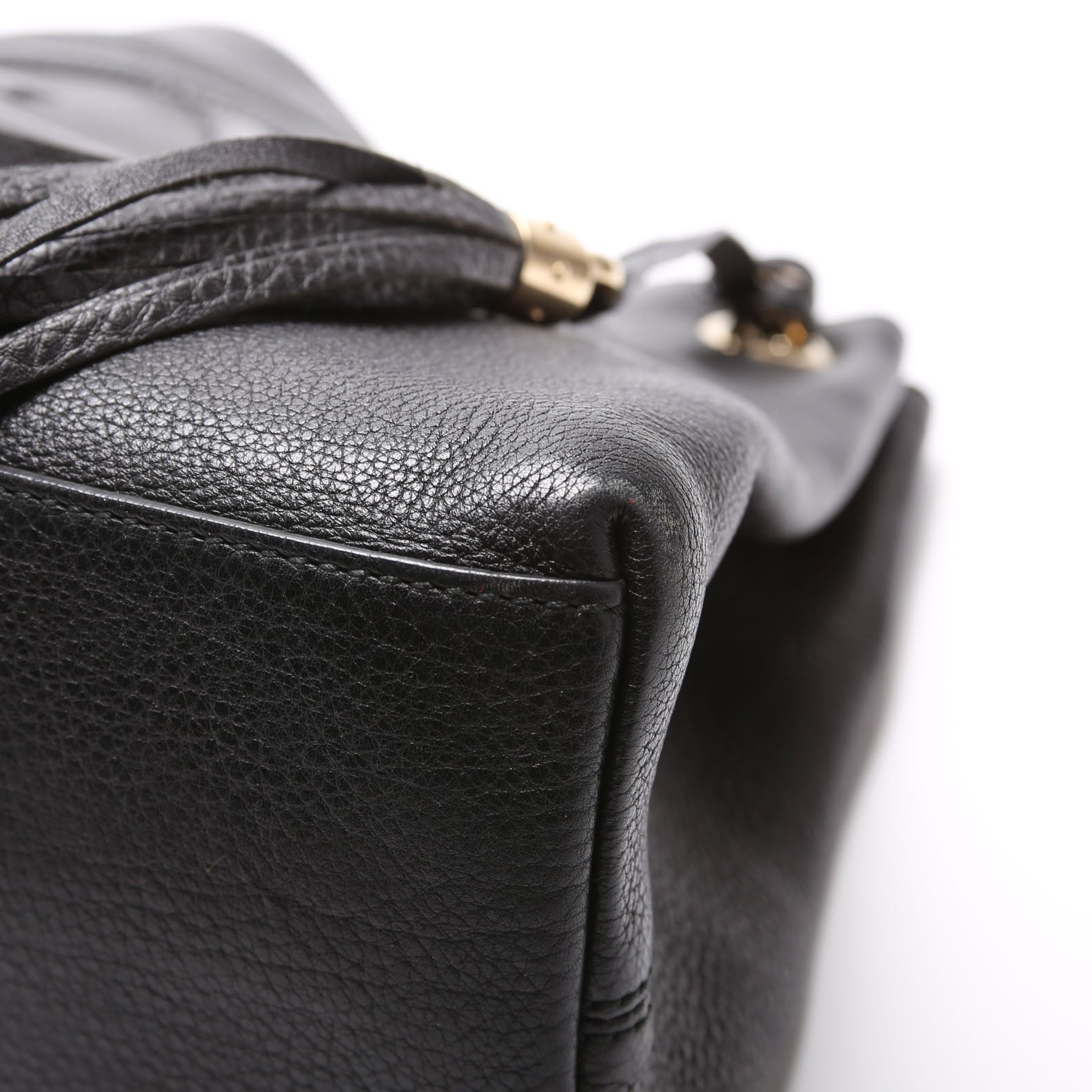 308982 Soho Leather Shoulder Medium Black