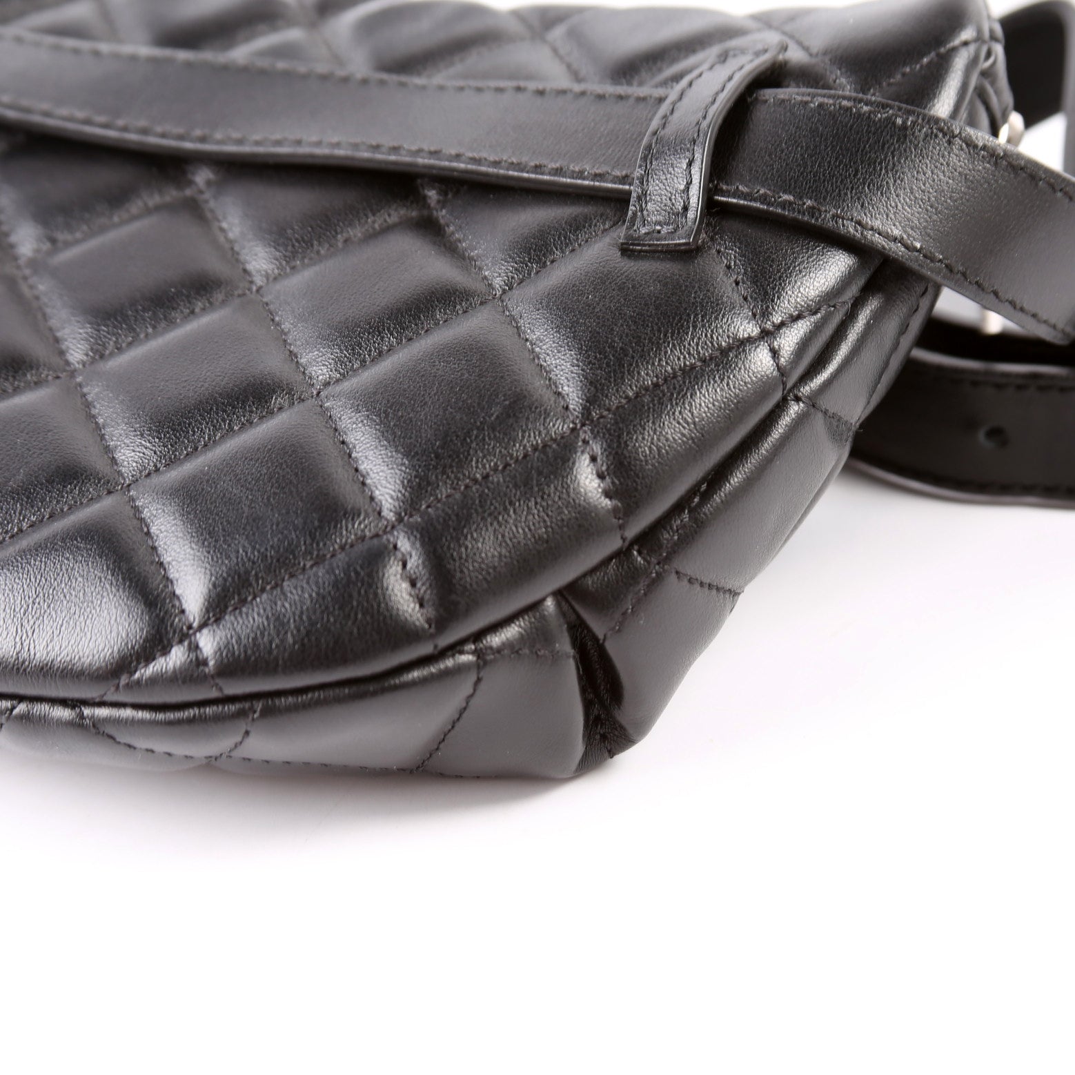 Quilted Uniform Waist Belt Bag Lambskin 29M Black