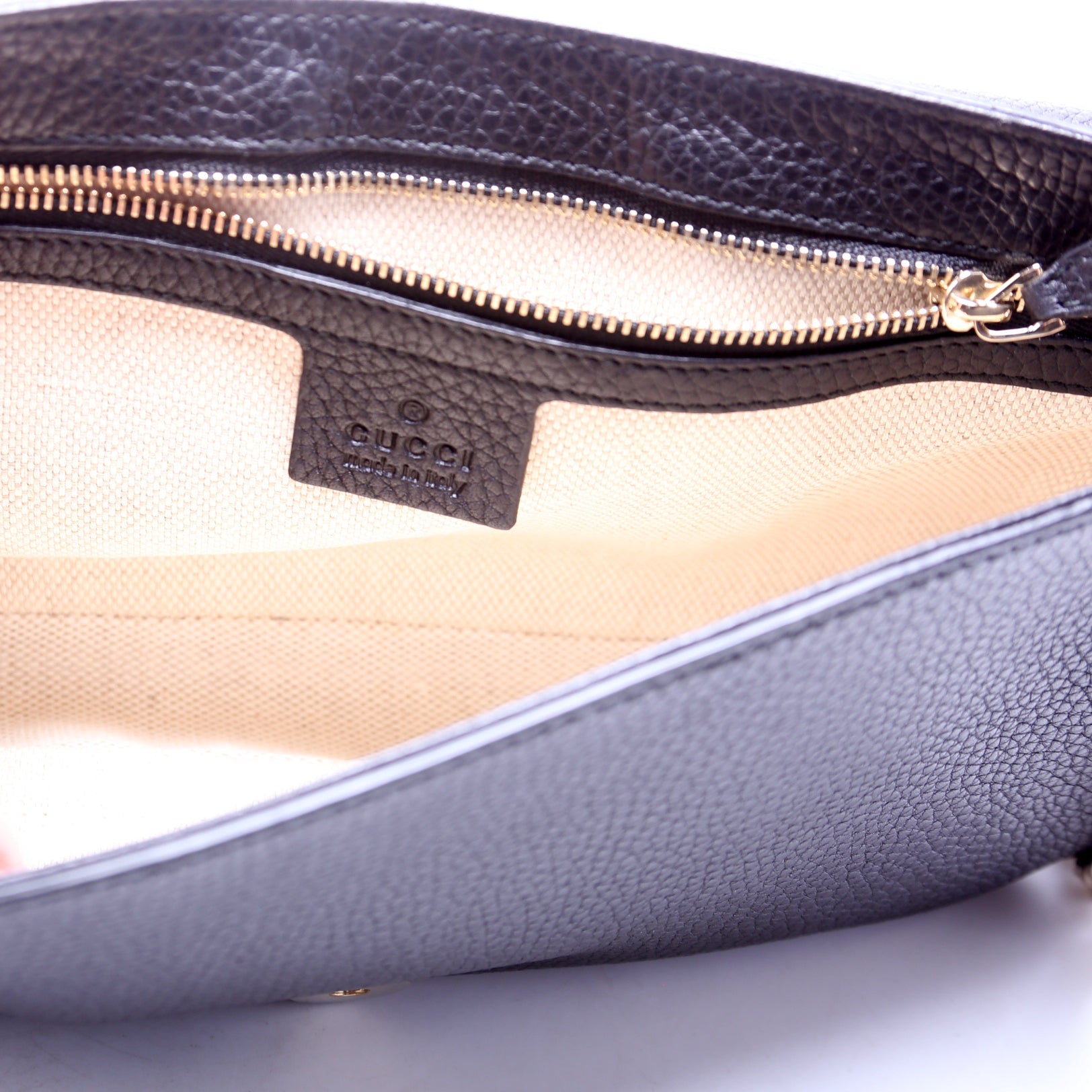 336752 Soho Chain Crossbody Medium Black