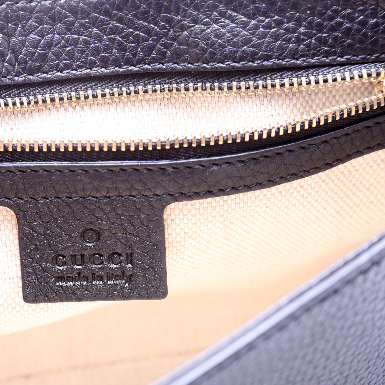 336752 Soho Chain Crossbody Medium Black