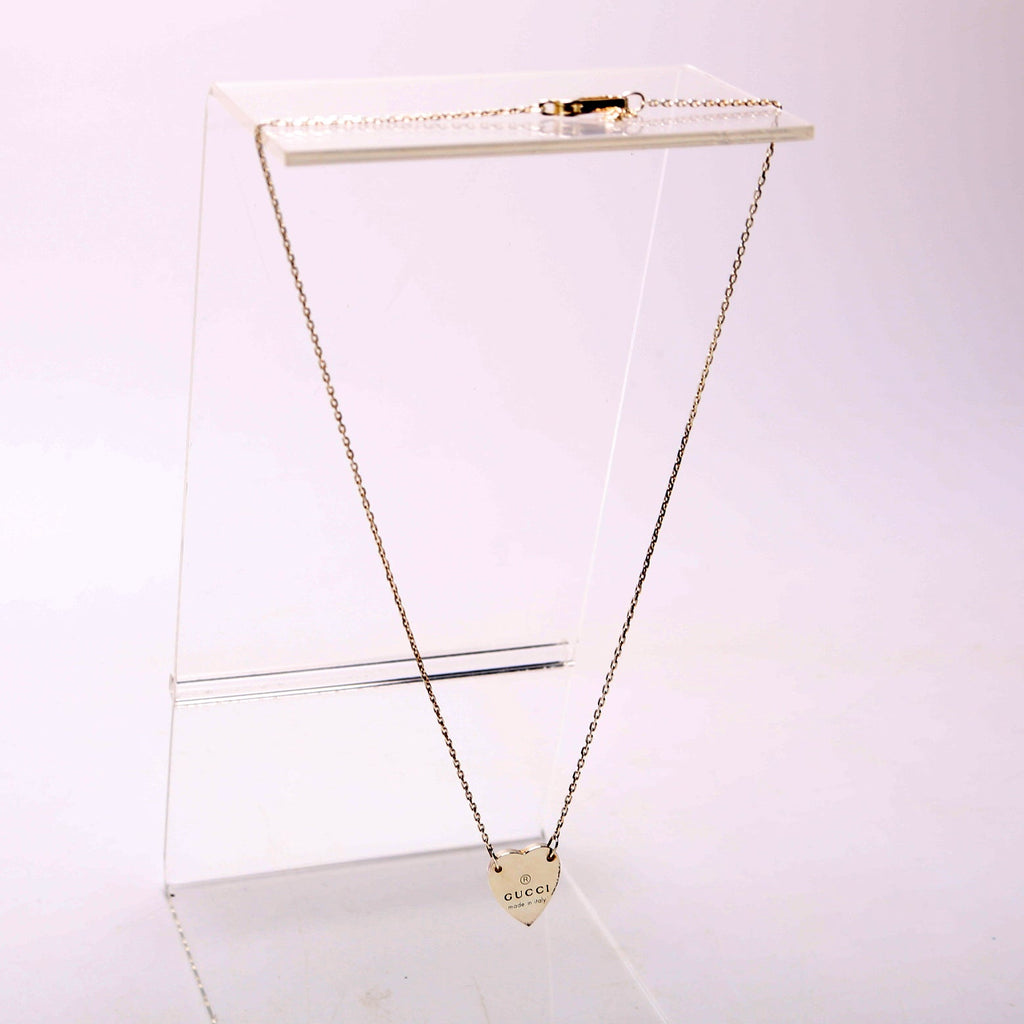 Gucci Trademark Heart Necklace Silver