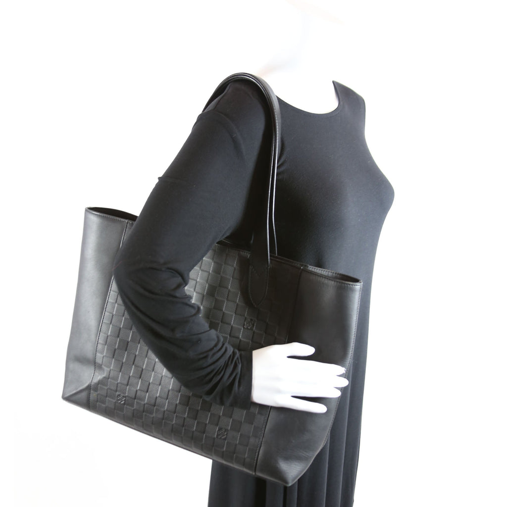 Cabas Voyage Infini Leather Black