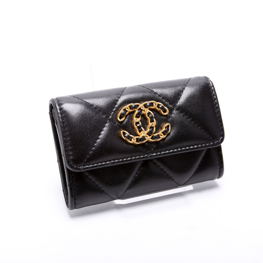 Quilted Lambskin 19 Flap Card Holder
