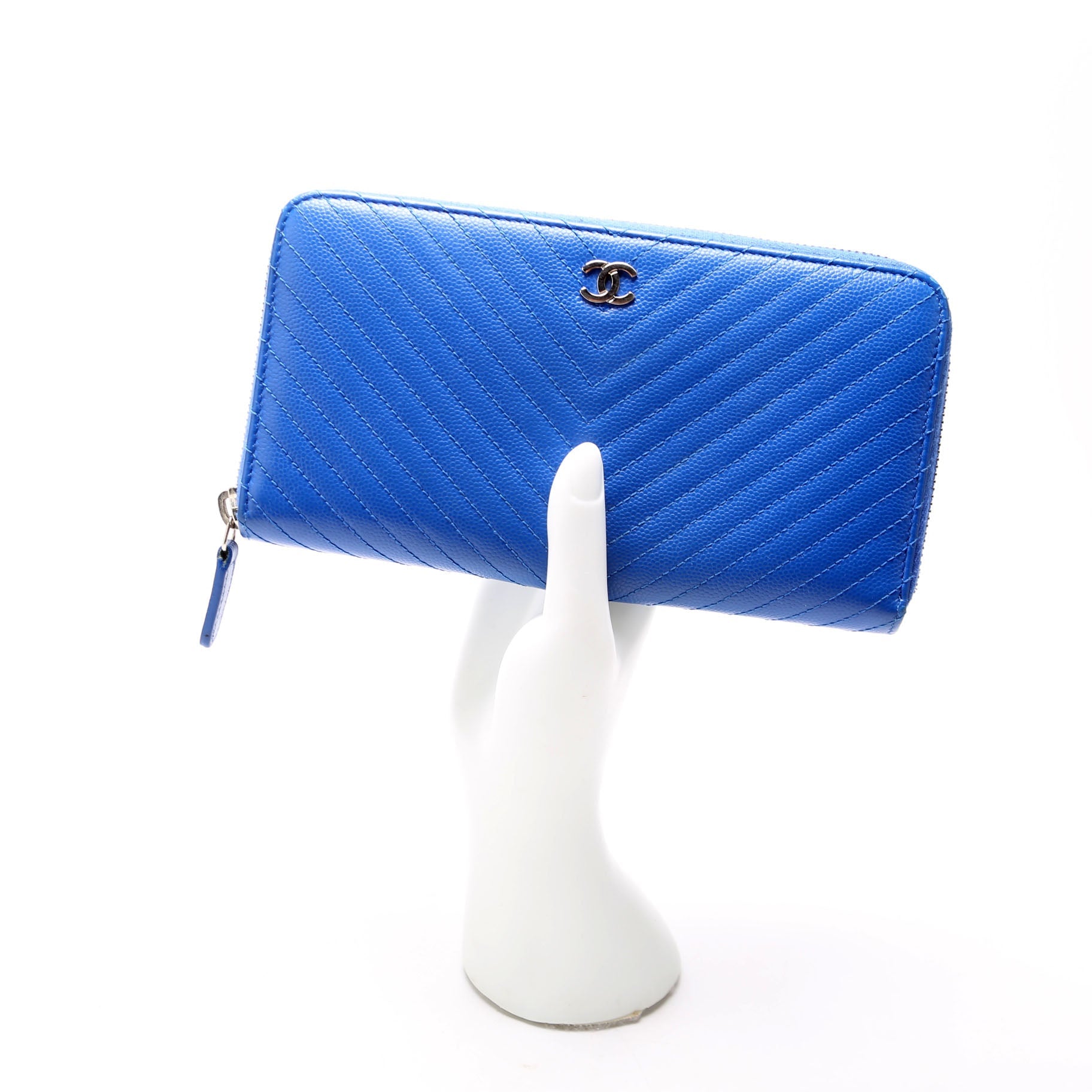 Chevron Zip Around Wallet Blue