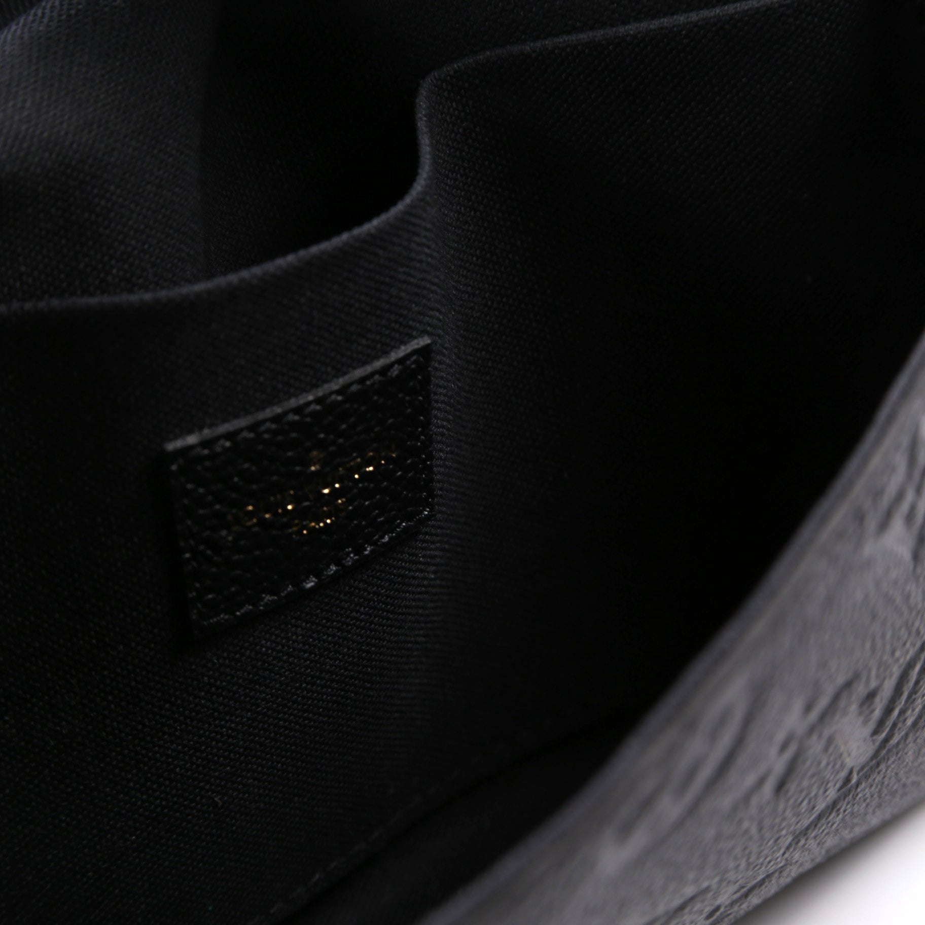 Pochette Felicie Empreinte Black