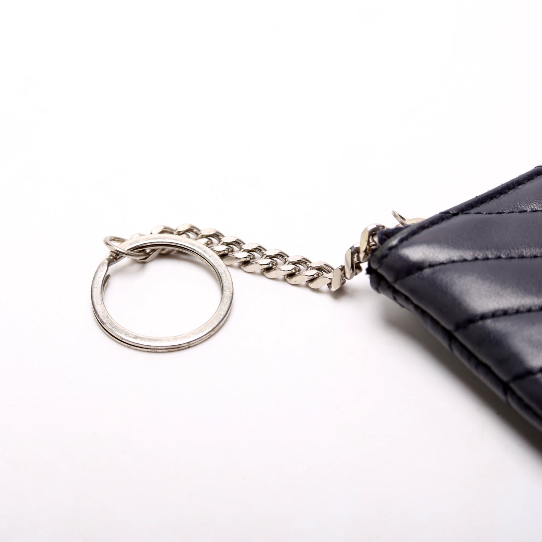 438386 Calfskin Matelasse Key Pouch Black