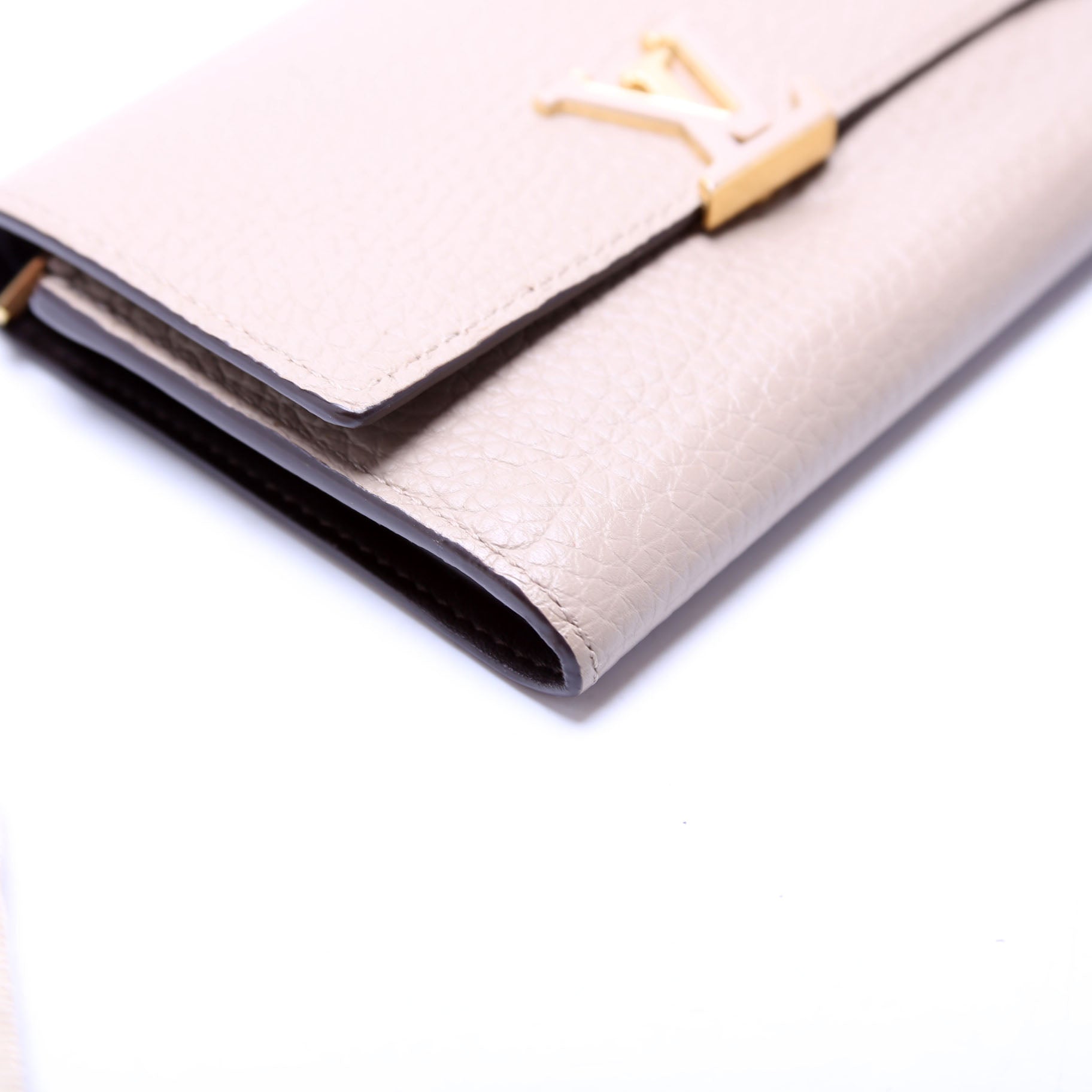 Capucines Wallet Compact Beige