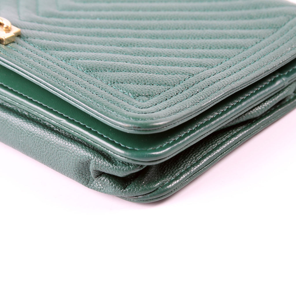 Wallet On Chain Boy Chevron Caviar Leather Green