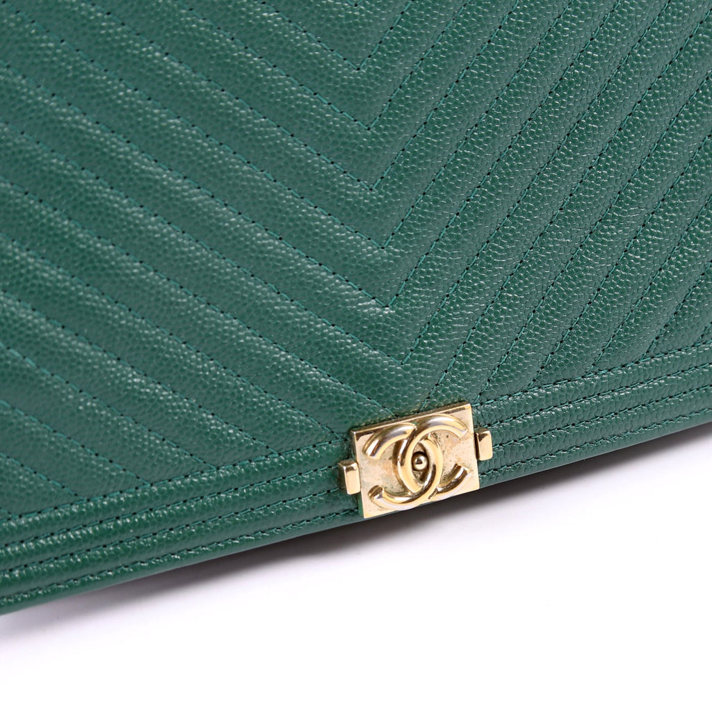 Wallet On Chain Boy Chevron Caviar Leather Green