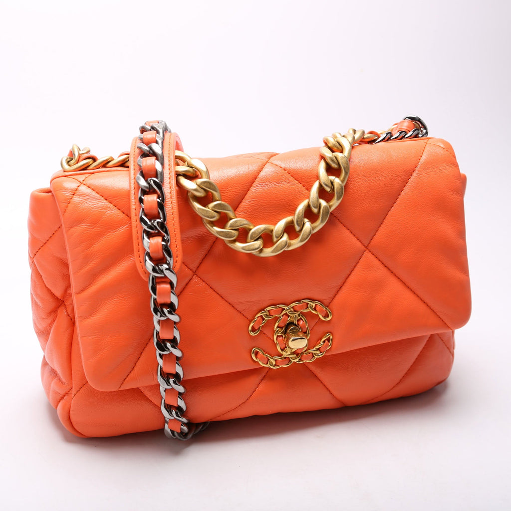 Quilted Goatskin 19 Medium Flap 29M Orange