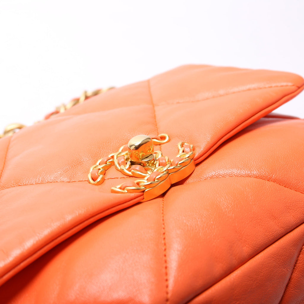 Quilted Goatskin 19 Medium Flap 29M Orange