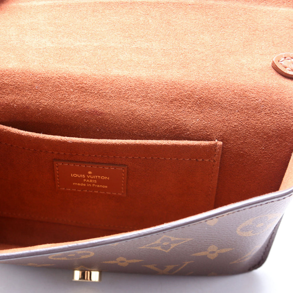 Padlock On Strap Monogram