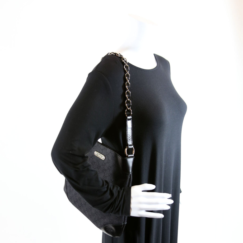 196140 GG Canvas Capri Chain Shoulder Bag Black