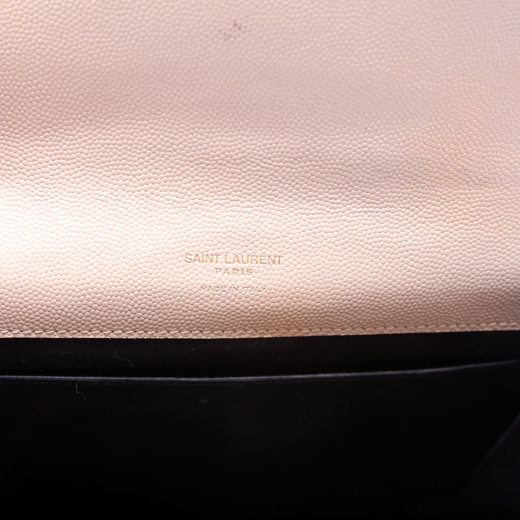 617662 Grain De Cassandre Flap Pouch Wristlet Tan
