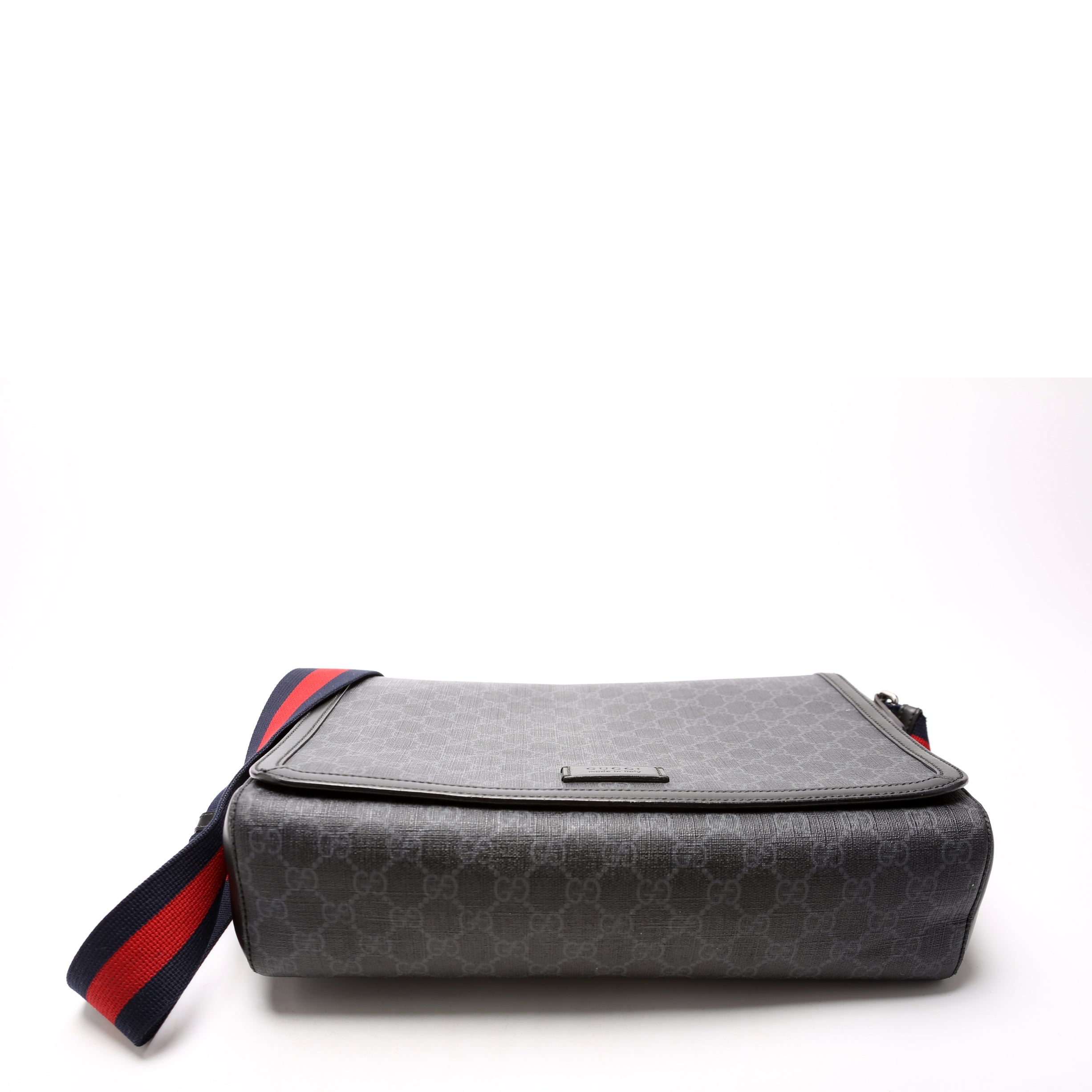 Gucci 474138 GG Supreme Messenger Black