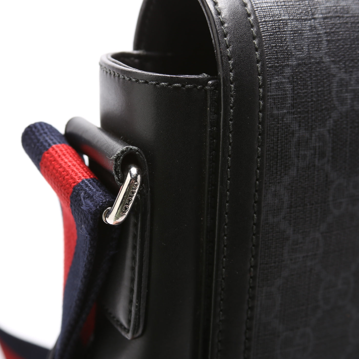Gucci 474138 GG Supreme Messenger Black