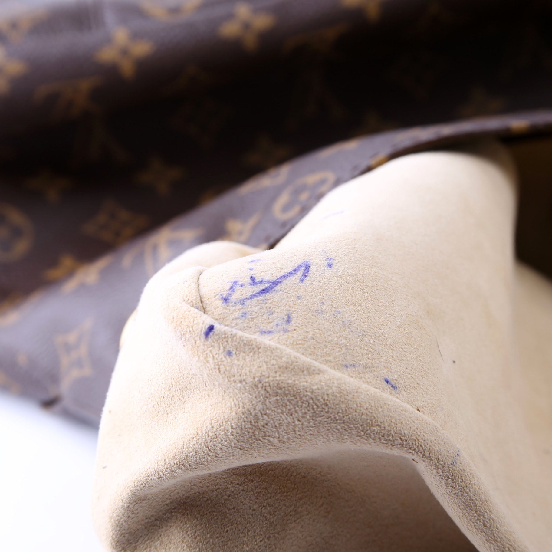 Artsy MM Monogram