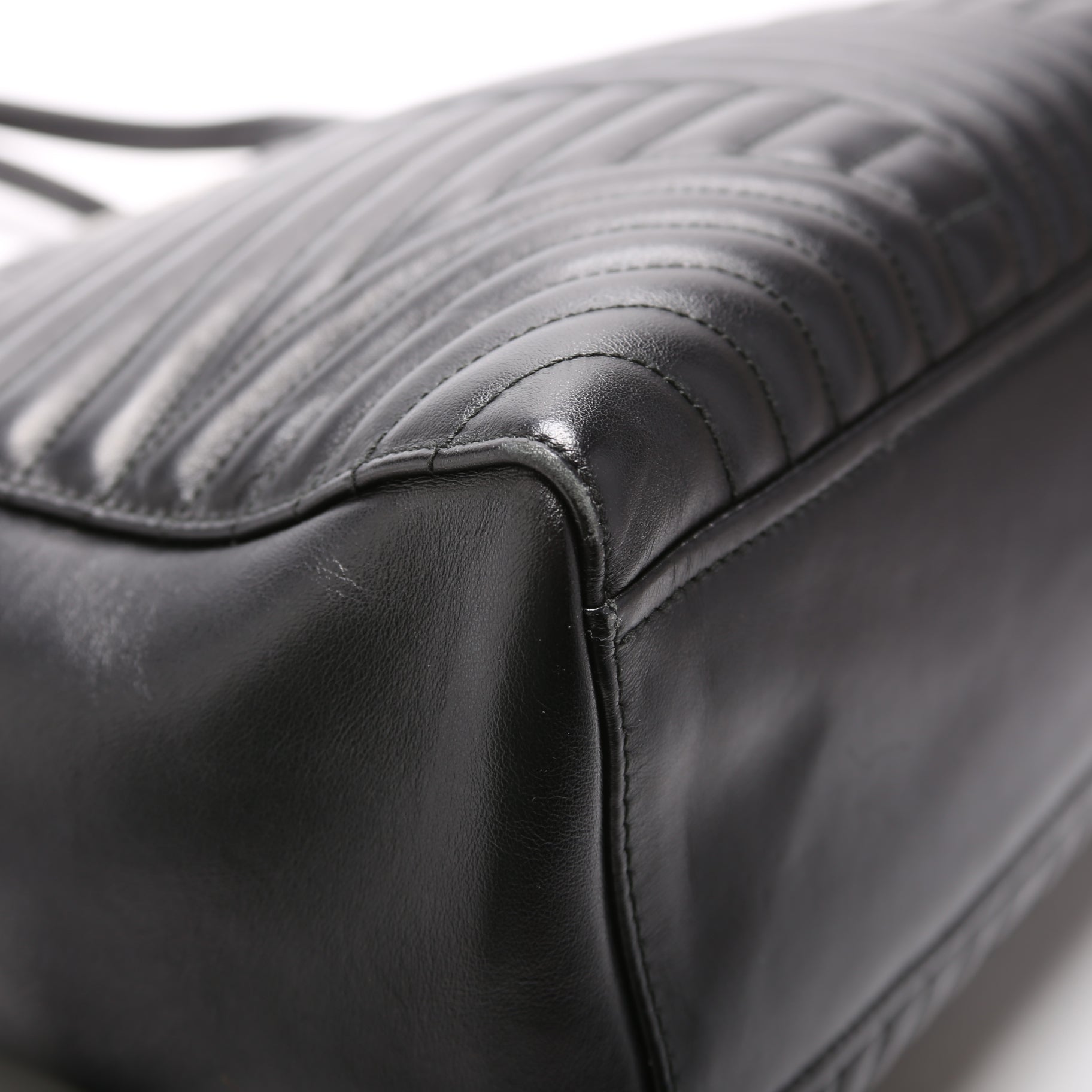 Quilted Calfskin Diagramme Tote 1BA195 Black