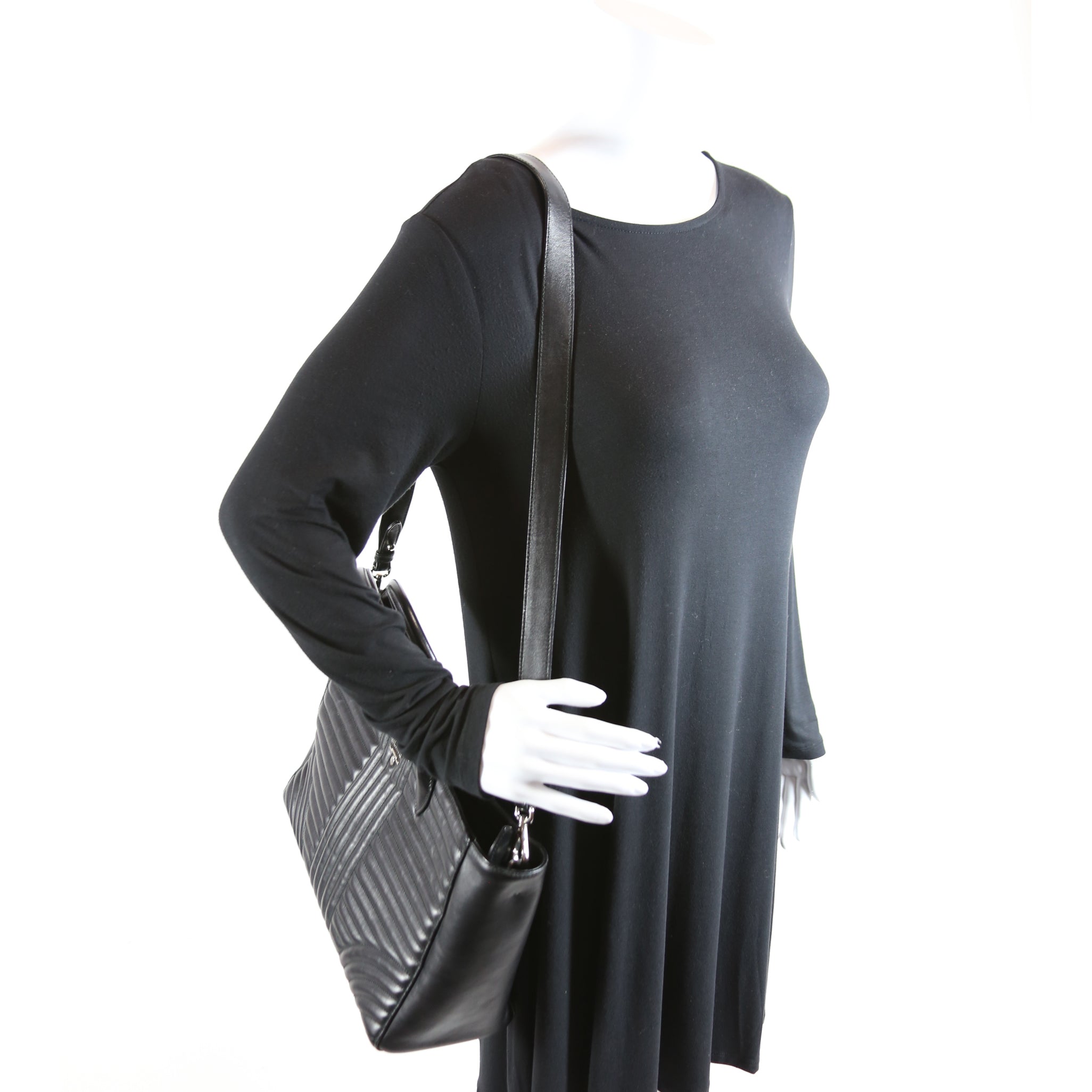 Quilted Calfskin Diagramme Tote 1BA195 Black
