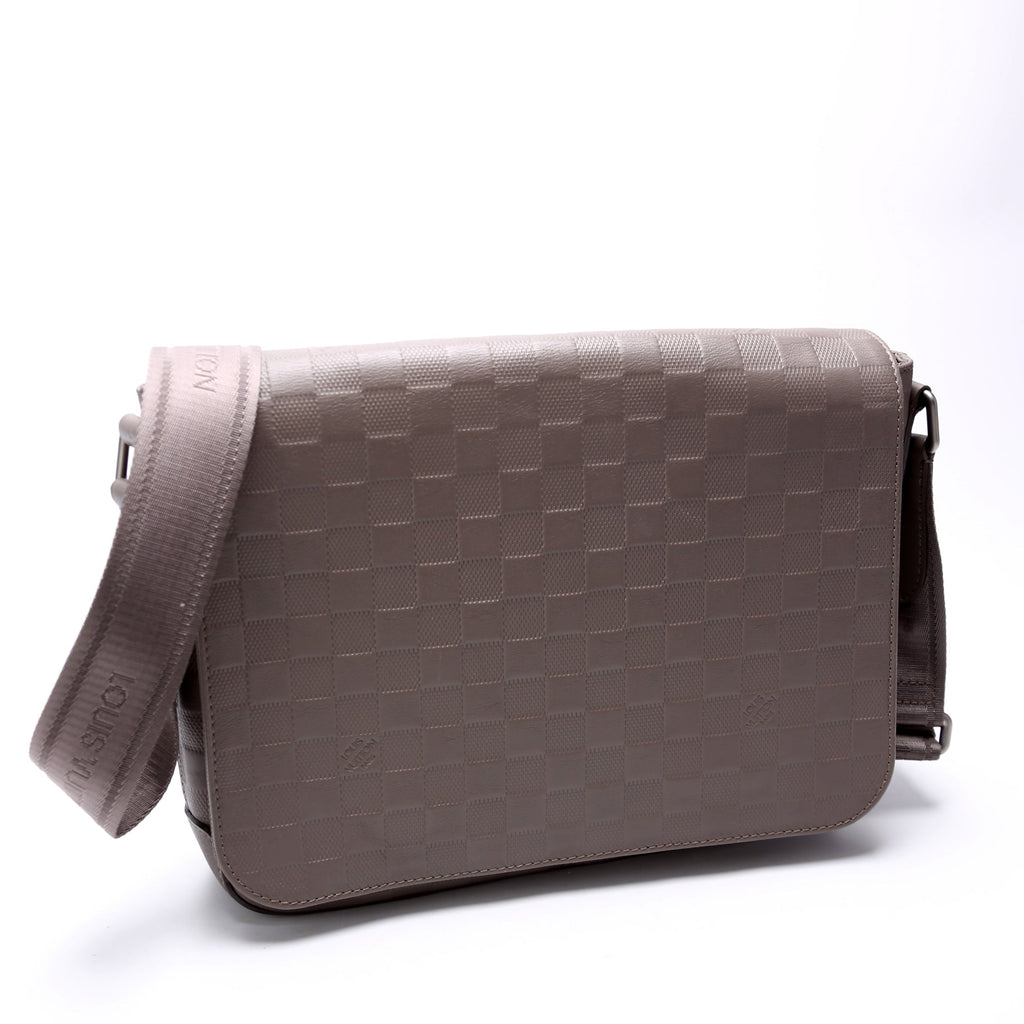 District PM Infini Grey