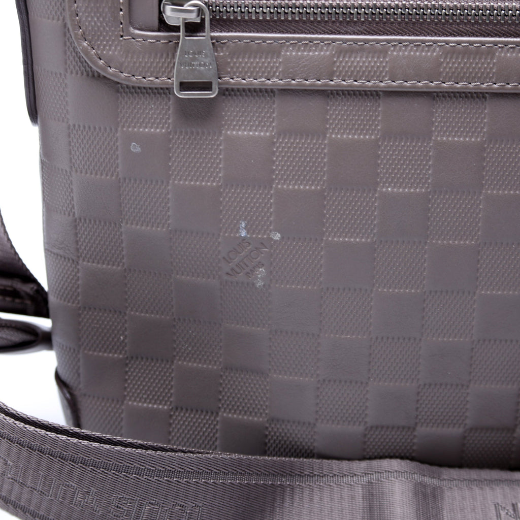 District PM Infini Grey