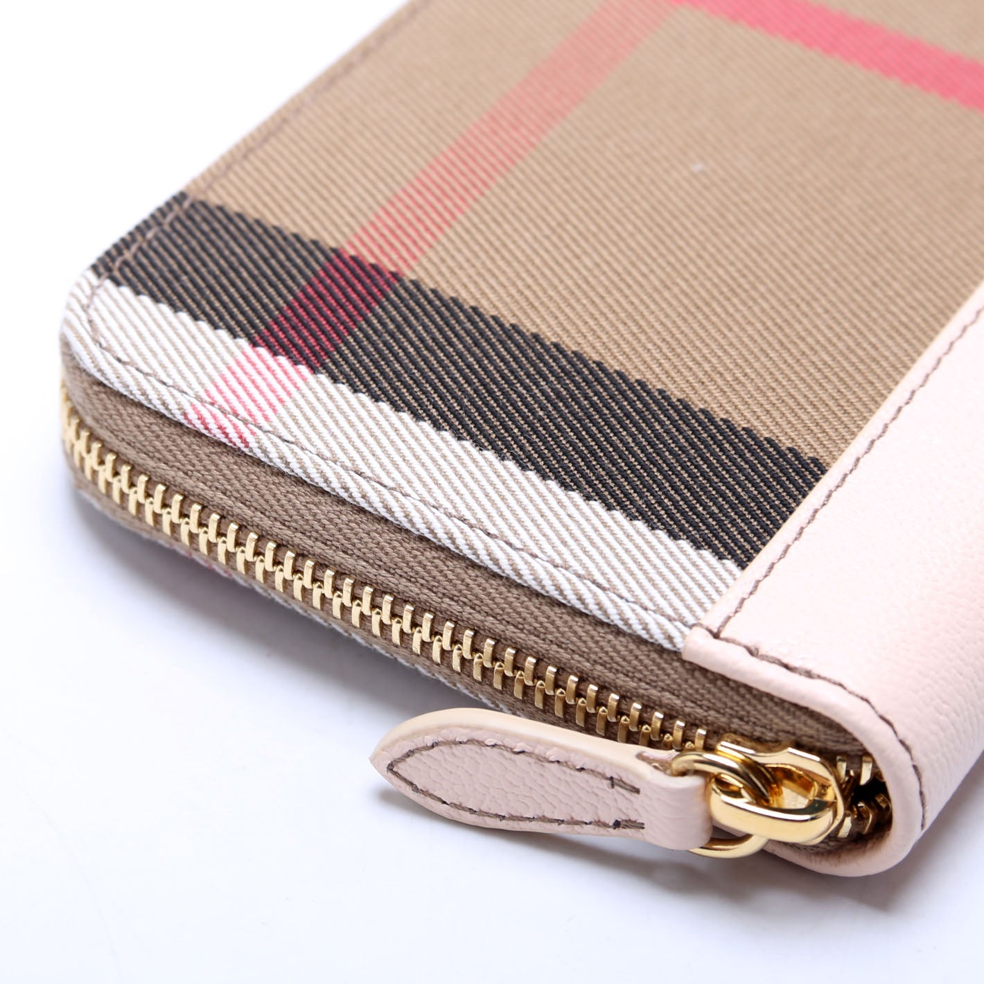 8084518 Zip Around Wallet Pink