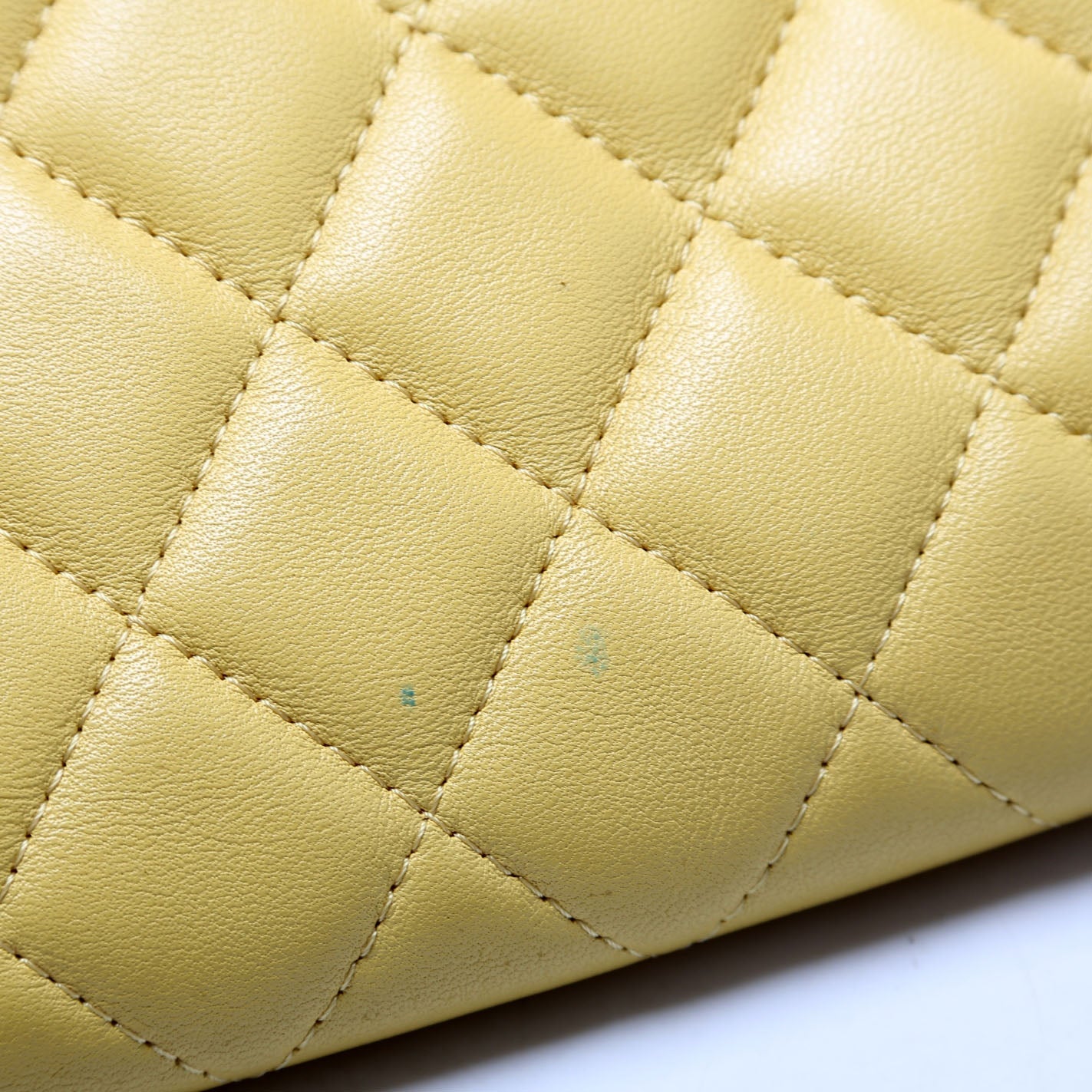O Case Large Cavair 22M Yellow