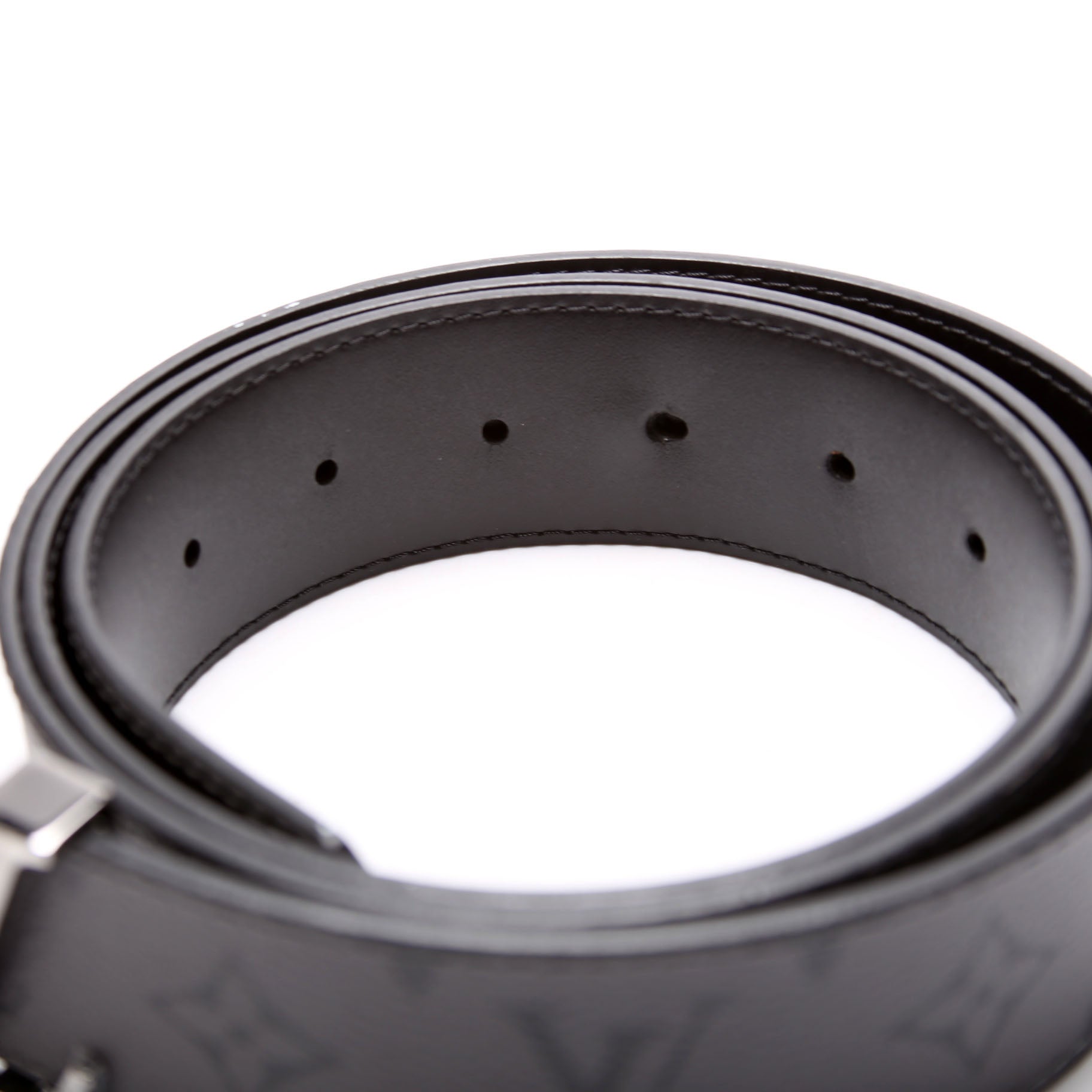 LV Initiales 40 MM Reversible Leather/Reversed Eclipse Size 110/44 Black
