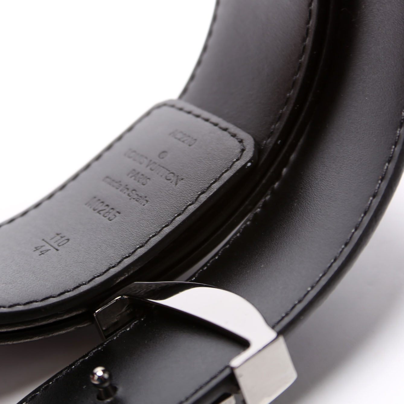 LV Initiales 40 MM Reversible Leather/Reversed Eclipse Size 110/44 Black