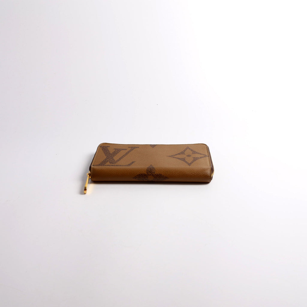 Zippy Wallet Giant Reversed Monogram