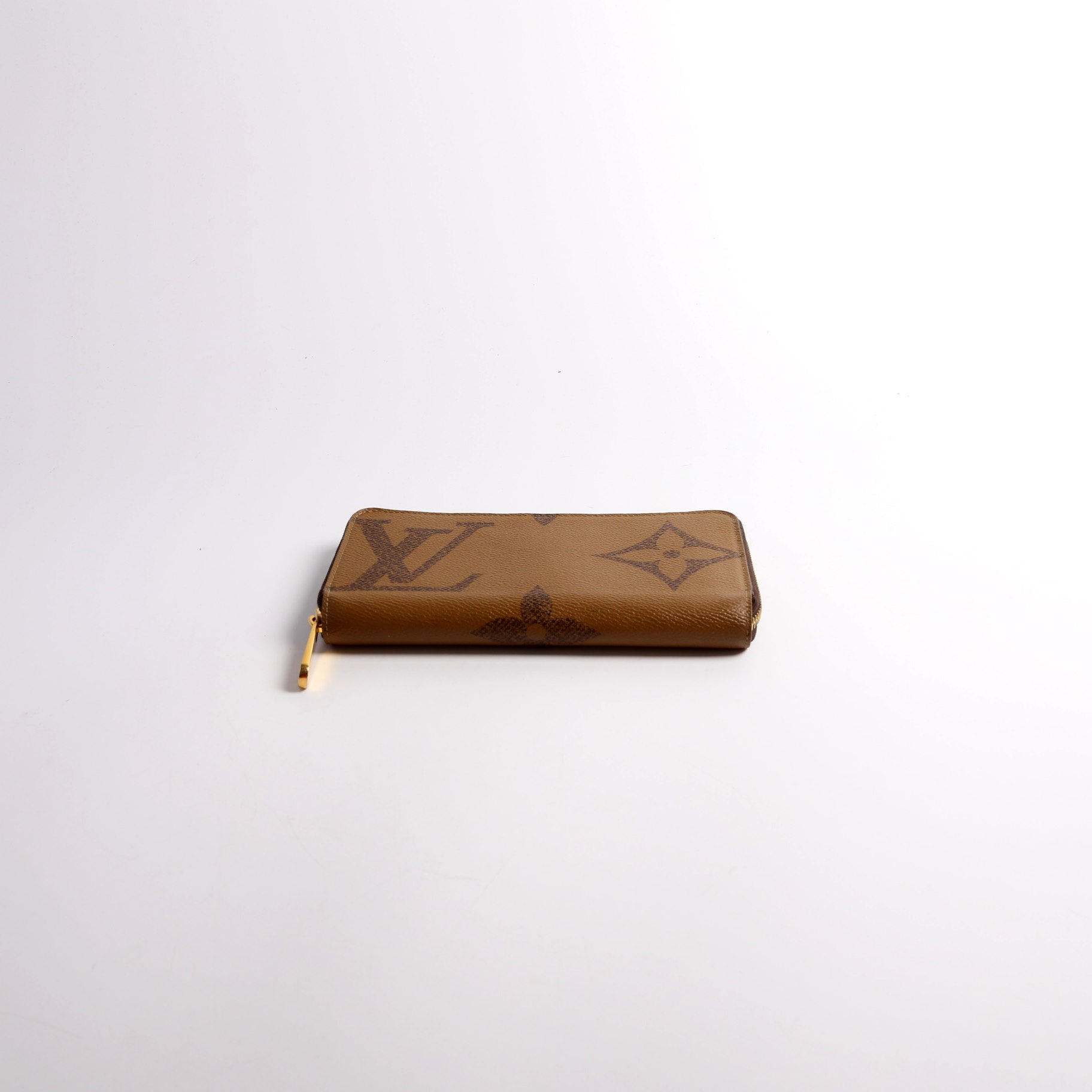 Zippy Wallet Giant Reversed Monogram