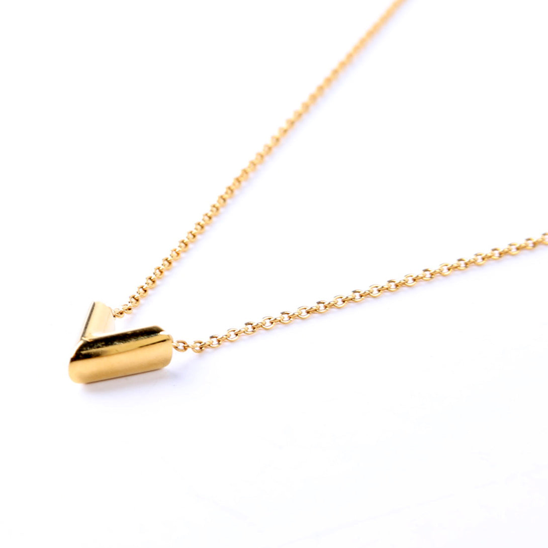 Essential V Necklace