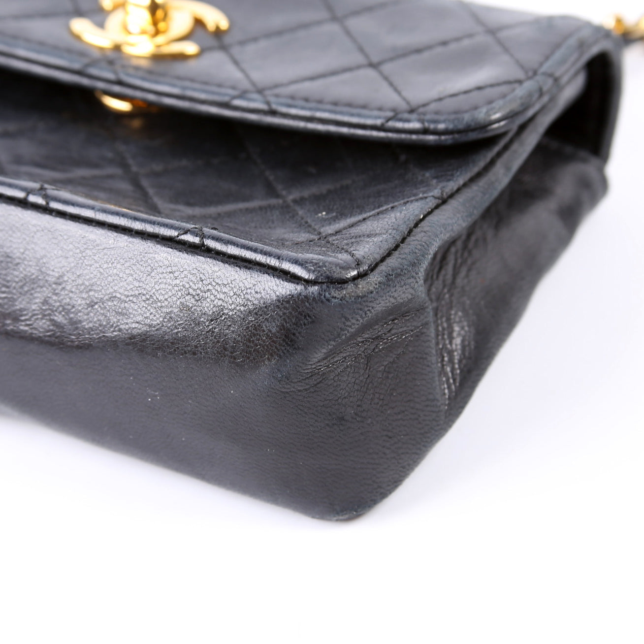 CC Quilted Lambskin Extra Mini Flap Bag 1M Vintage Black