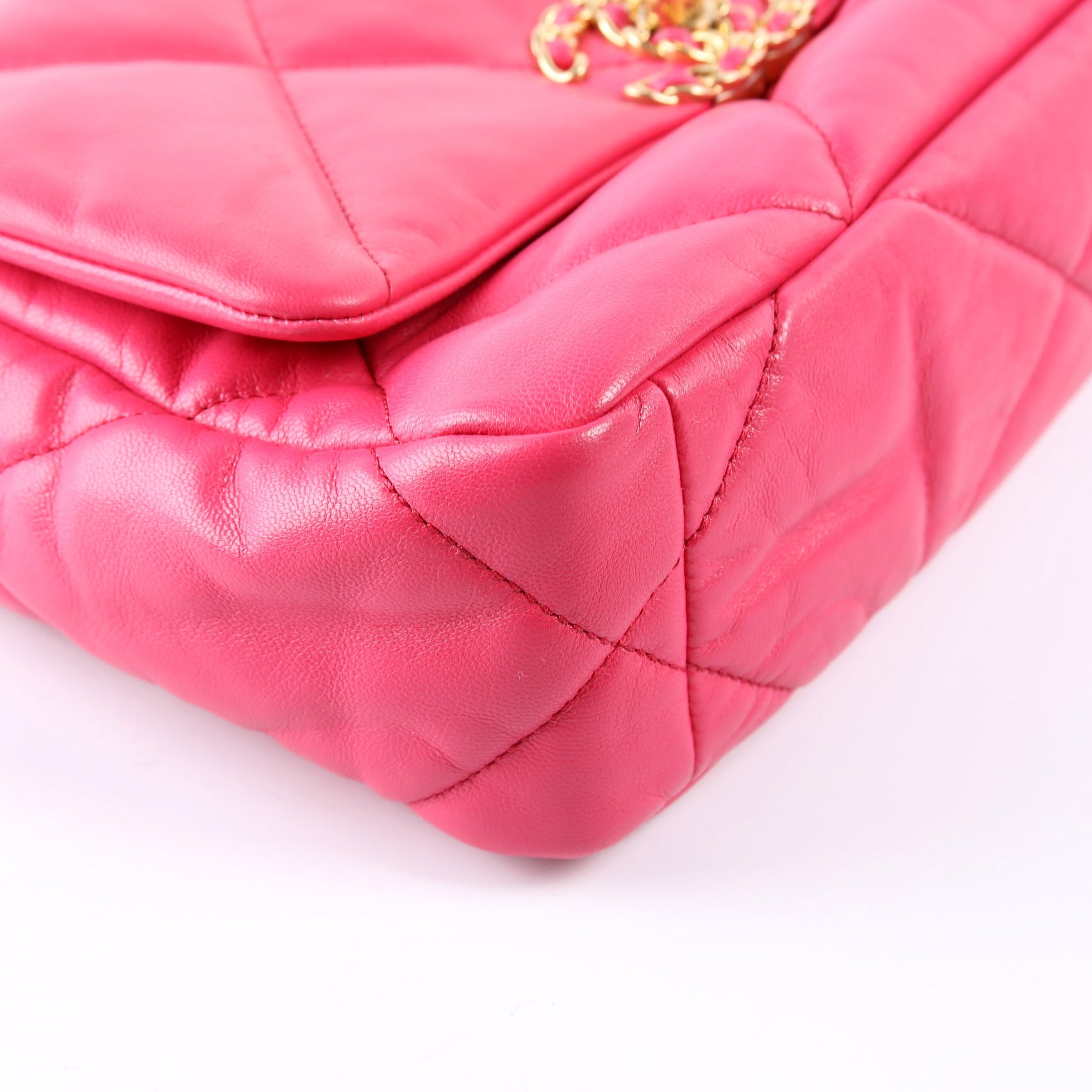 Quilted Goatskin 19 Medium Flap 30M Pink