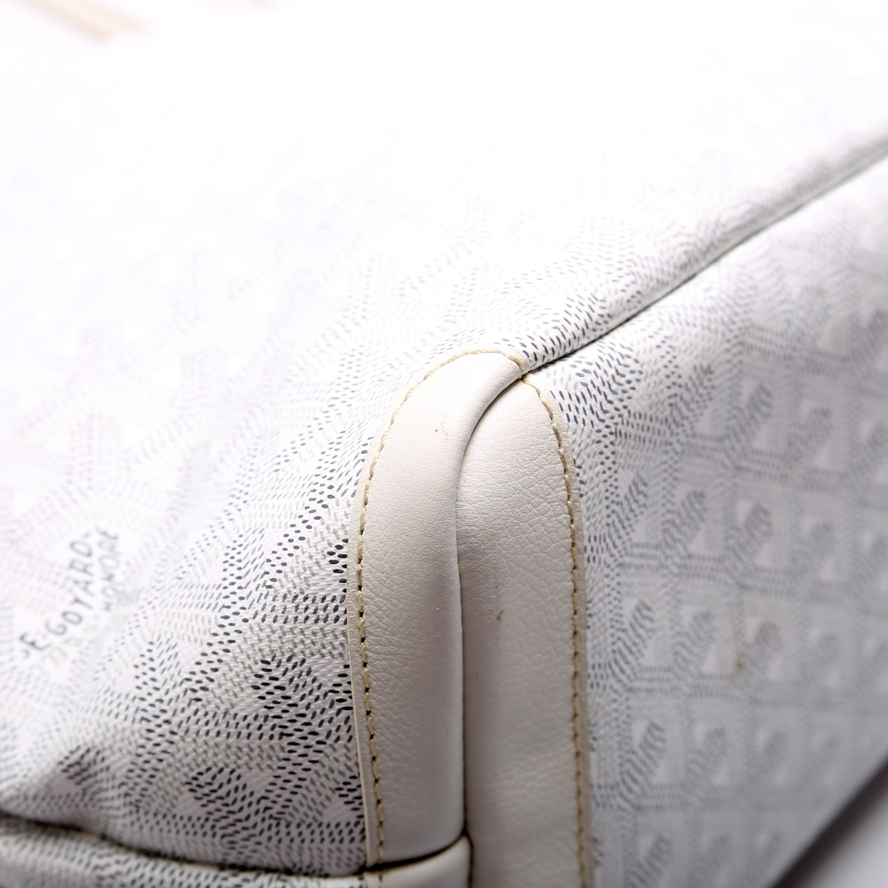 Artois PM Tote White