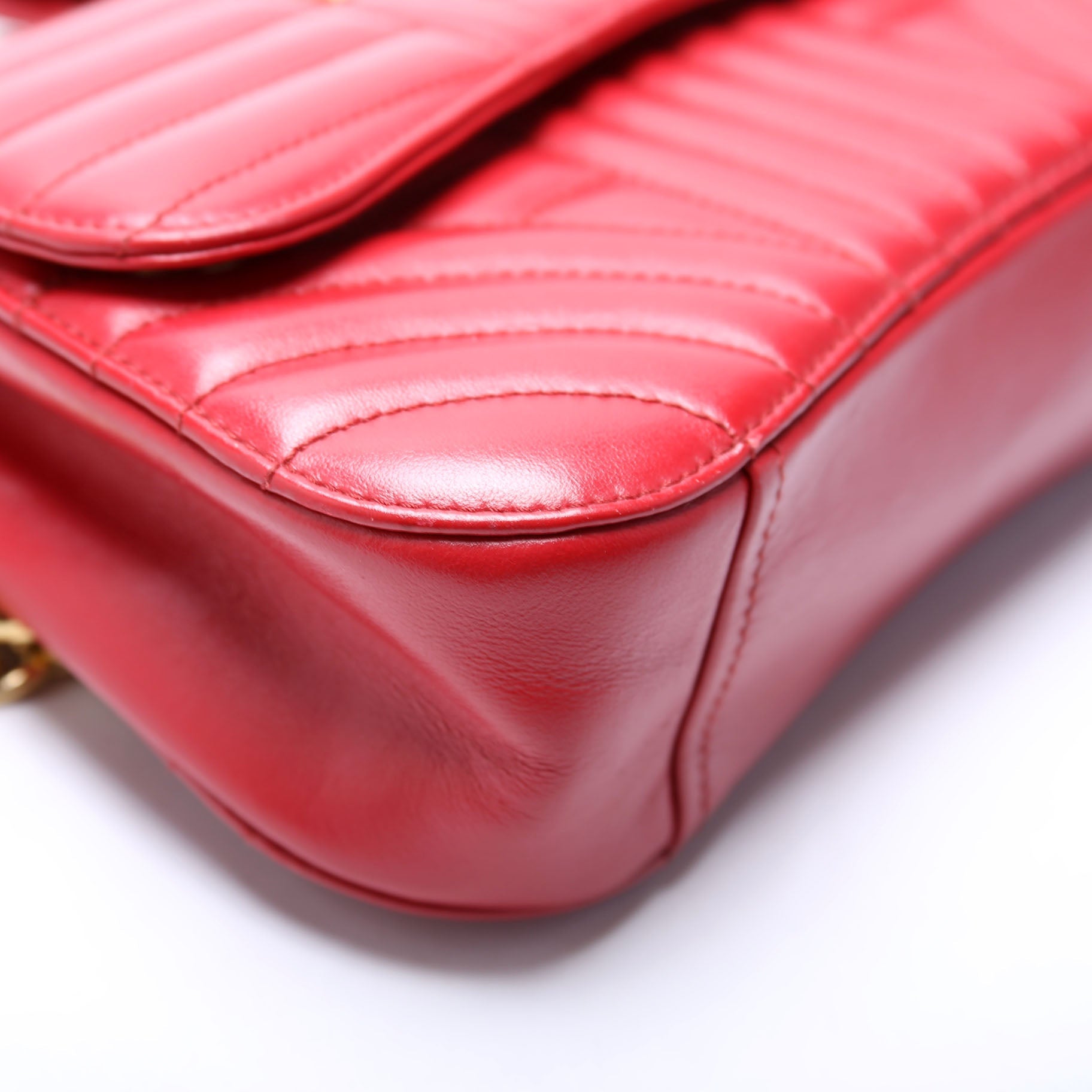 Diagramme Curved Flap Calfskin Red
