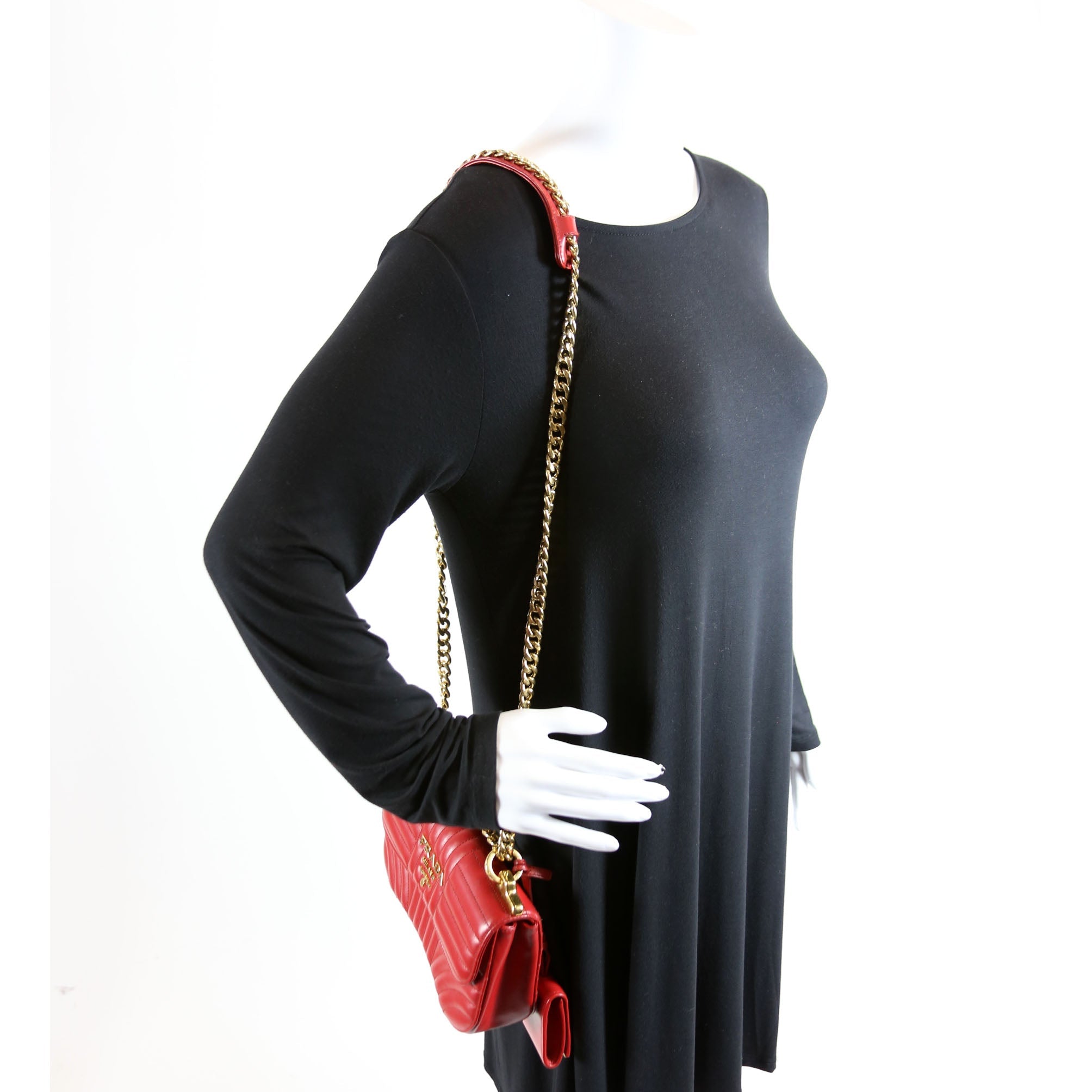 Diagramme Curved Flap Calfskin Red