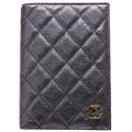 Passport Holder Iridescent Caviar 27M Black