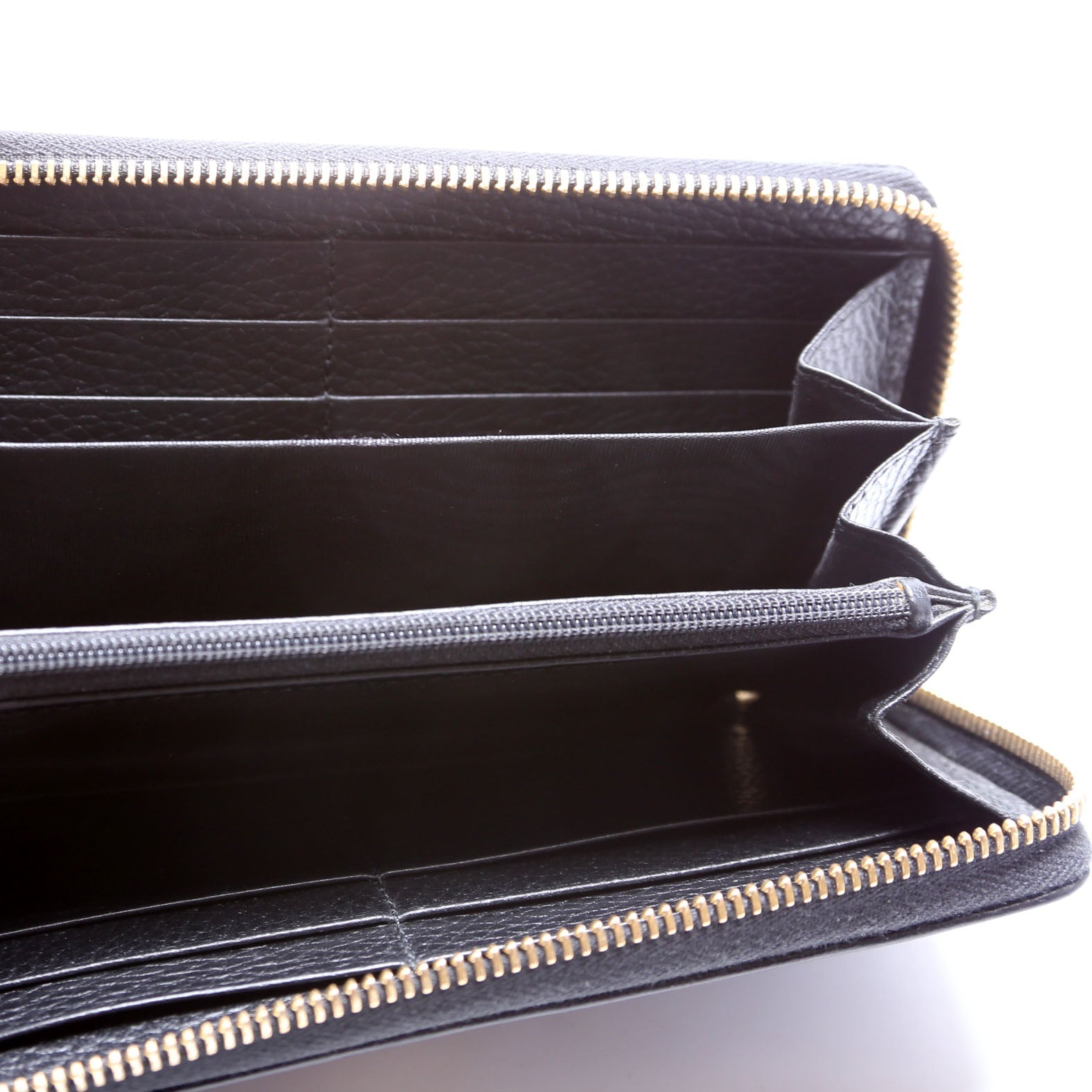 456117 GG Leather Zip Around Wallet Black