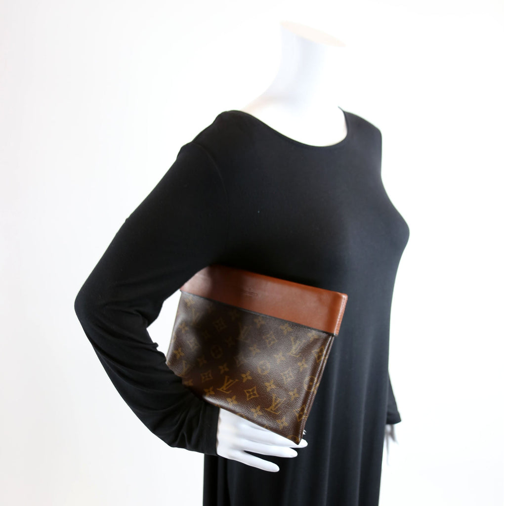 Pochette Tuillries Monogram