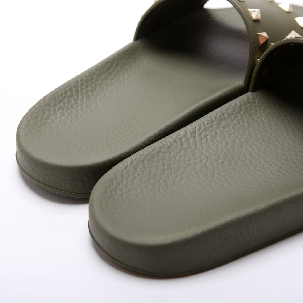 Rockstud Rubber Slides Size 39