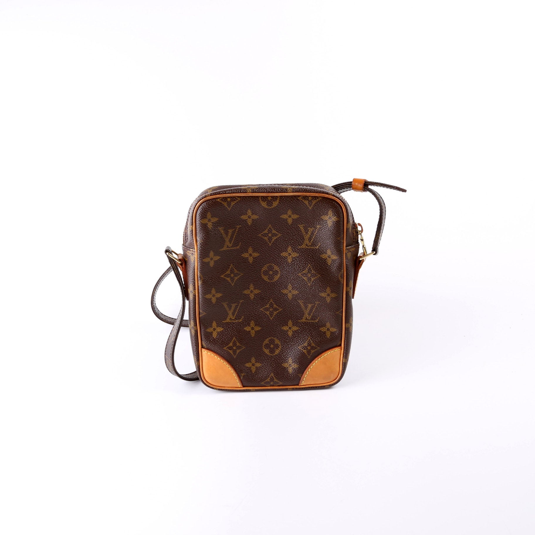 Amazone Monogram