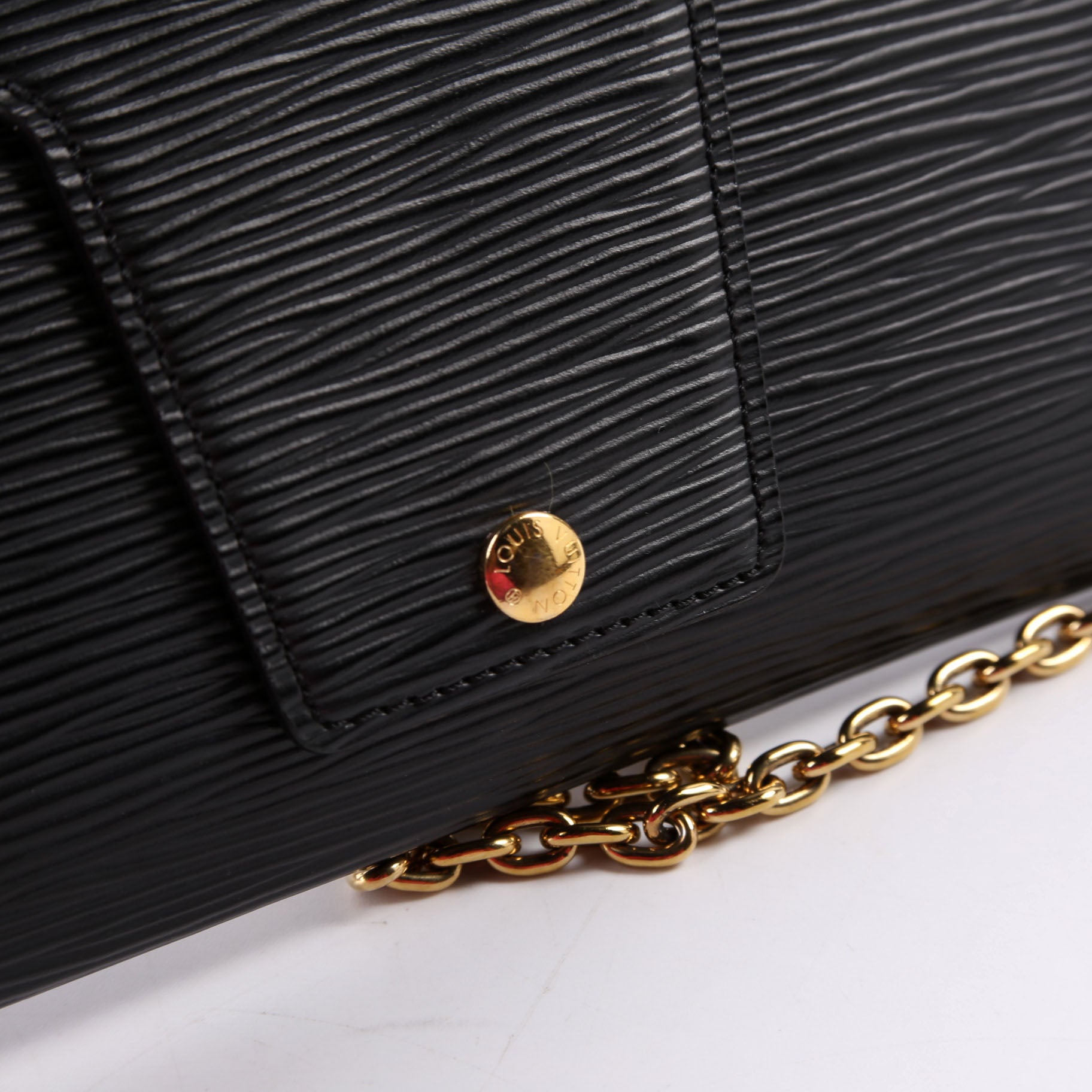 Padlock on Strap Epi Black