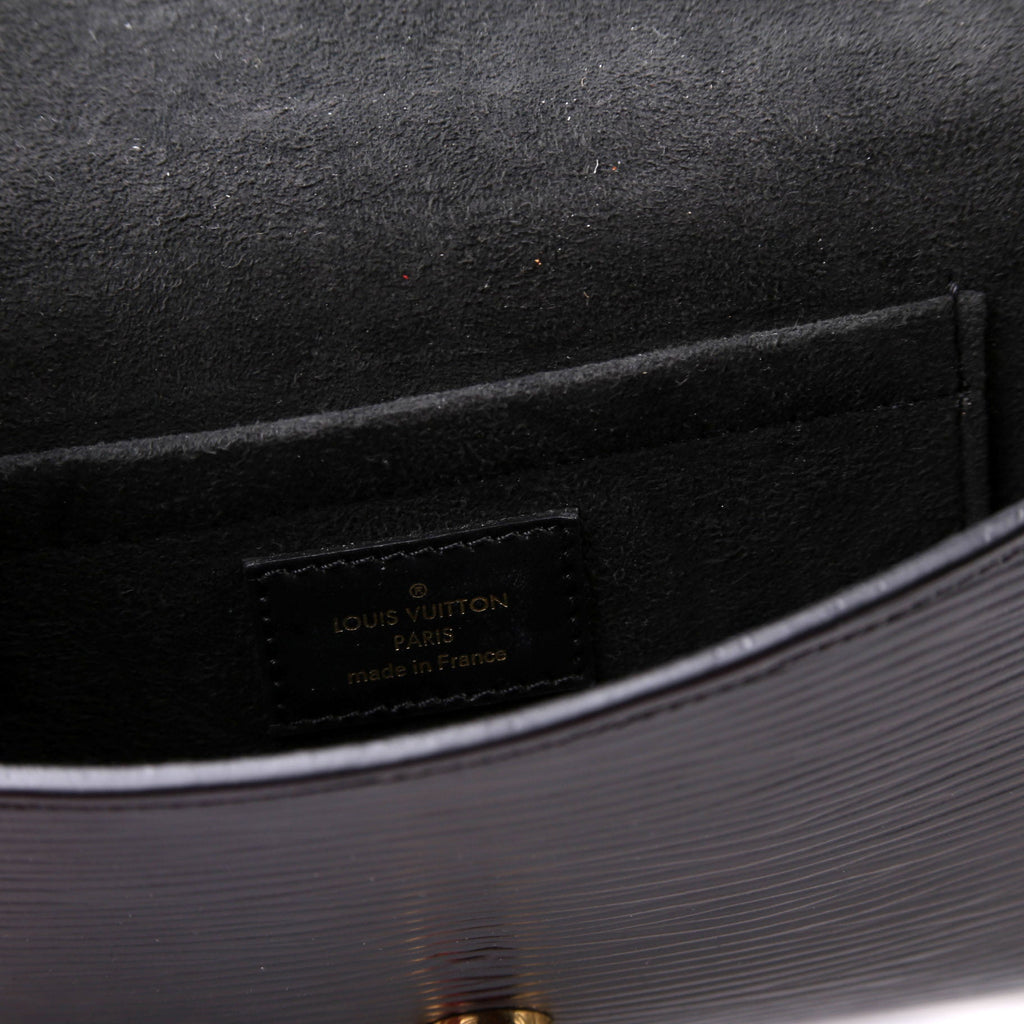 Padlock on Strap Epi Black