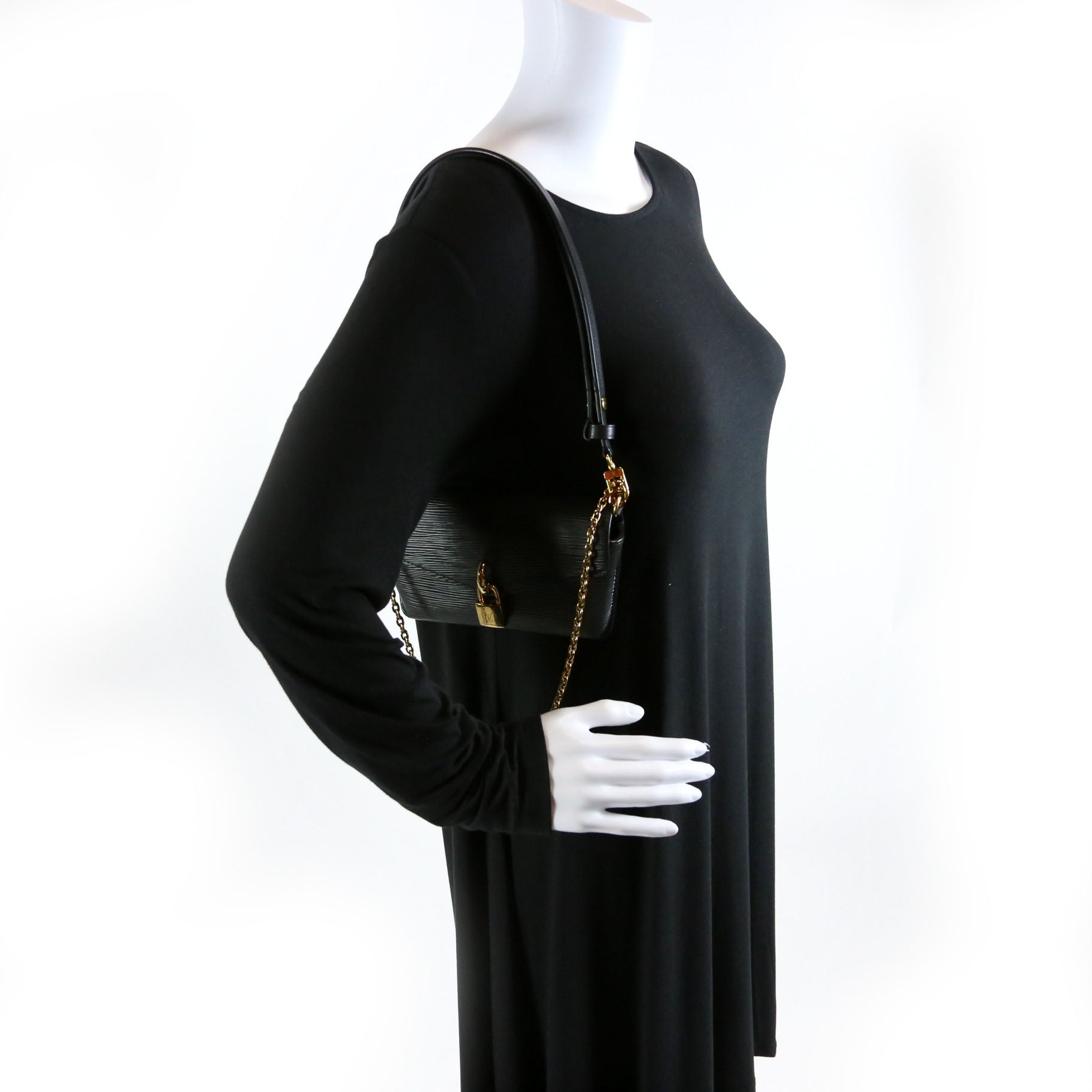 Padlock on Strap Epi Black