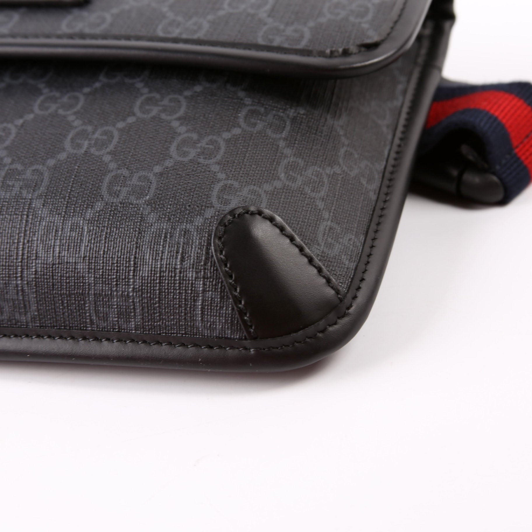 598113 GG Supreme Belt Bag