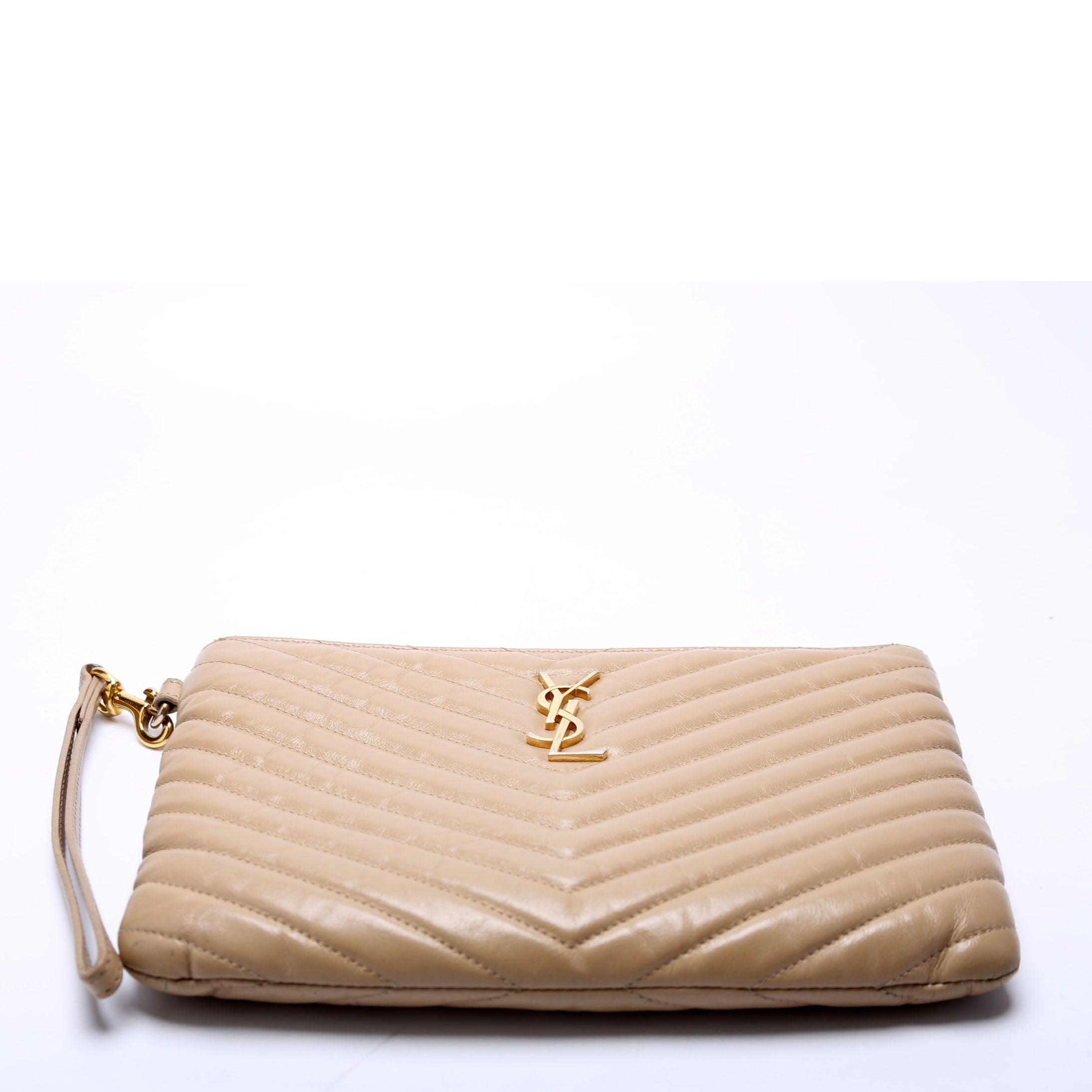 379039 A5 Matelasse Pouch Tan