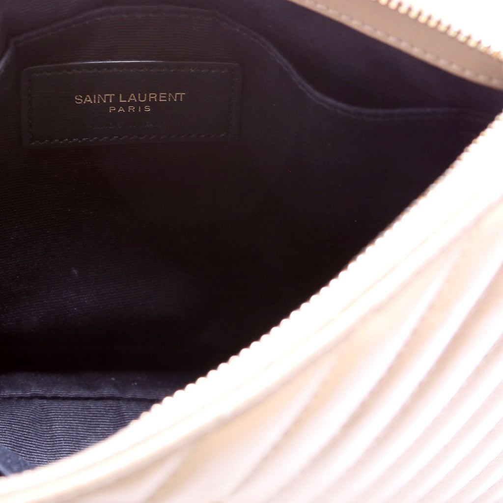 379039 A5 Matelasse Pouch Tan