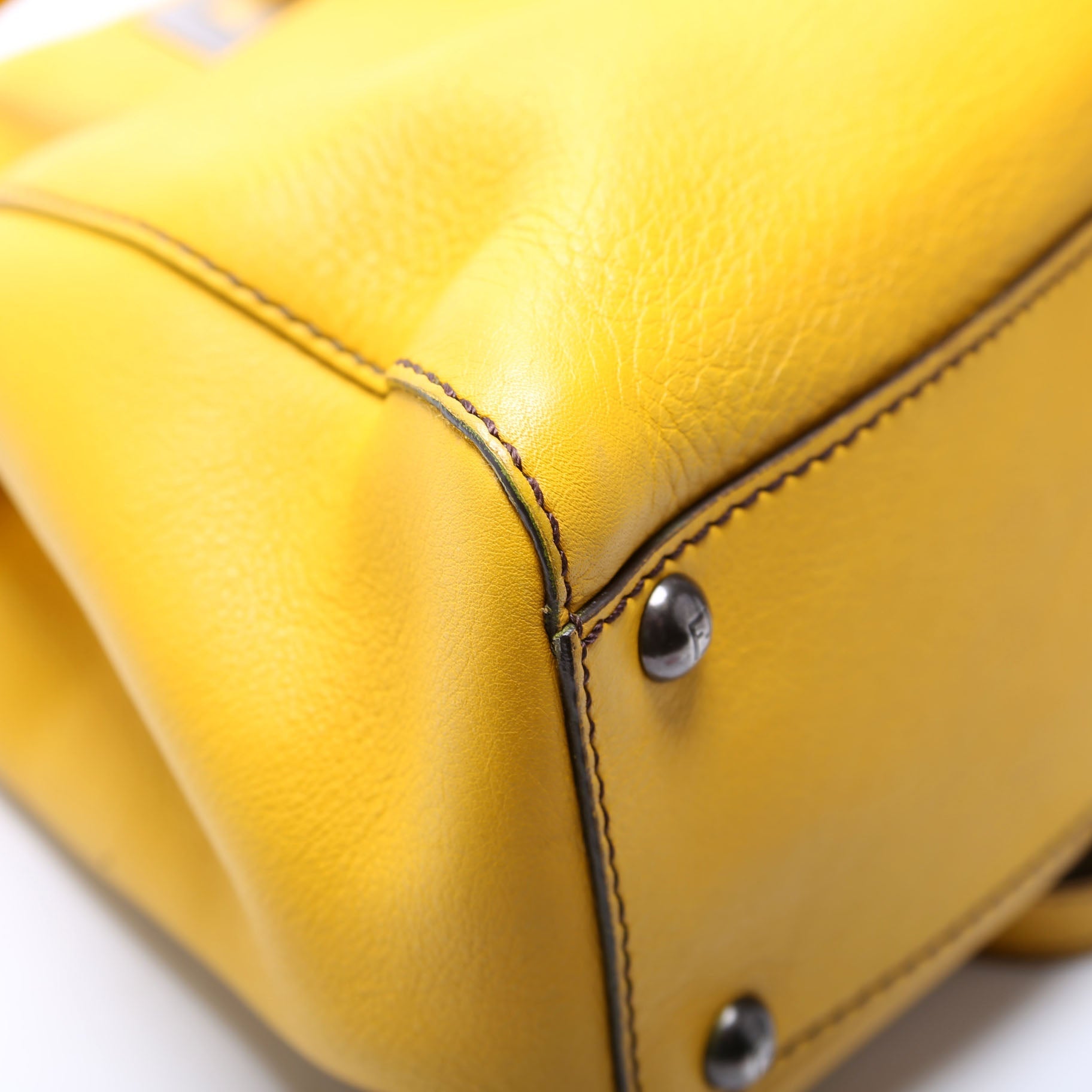 8BN210 Peekaboo Large Goatskin Yellow