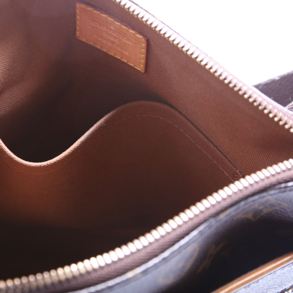 Pochette Valmy Monogram
